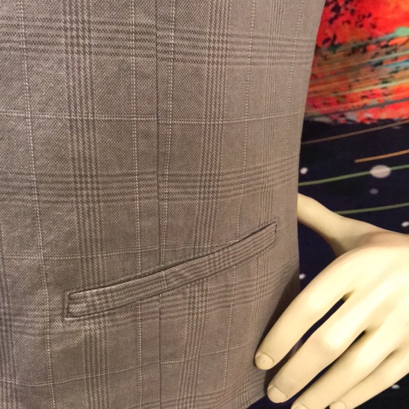 Structure Vest - Picture 5 of 17